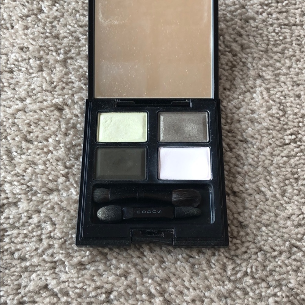 Suqqu eyeshadow authorized